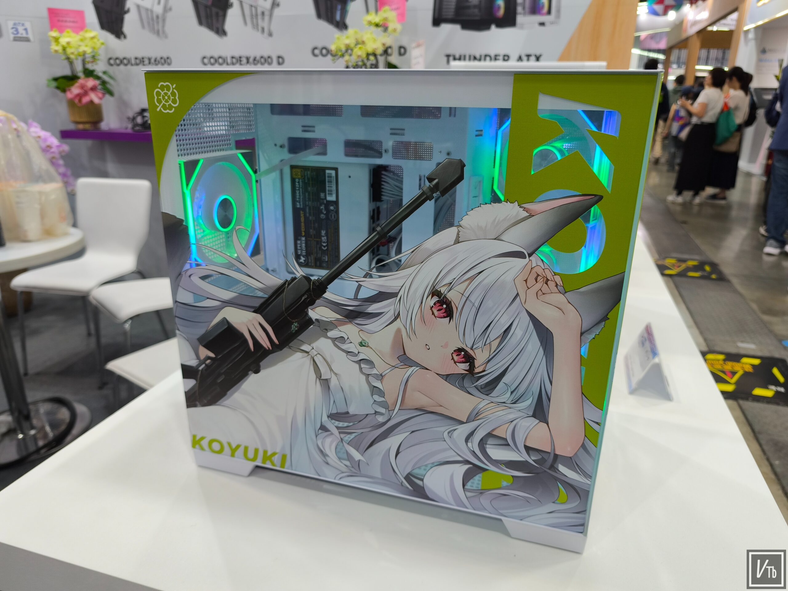 子午計畫公布新款聯名機殼，橙Yuzumi與雪Koyuki現場實拍 圖 5