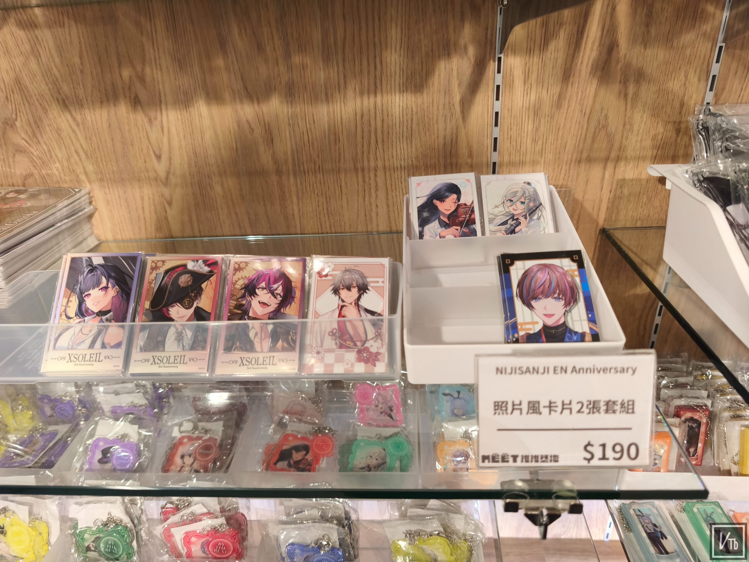 圖輯／NIJISANJI EN週年紀念商品，登陸台北車站地下商場 圖 3