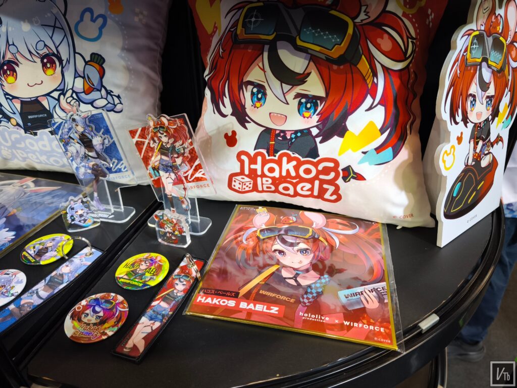 WirForce 2026 hololive 聯名 商店商品展示Bae。現場拍攝。