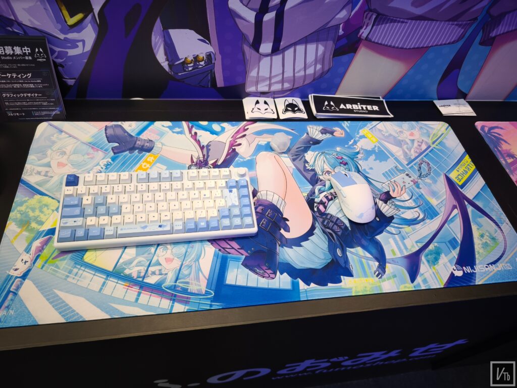 Arbiter Studio × NIJISANJI EN Elira Pendora 大滑鼠墊